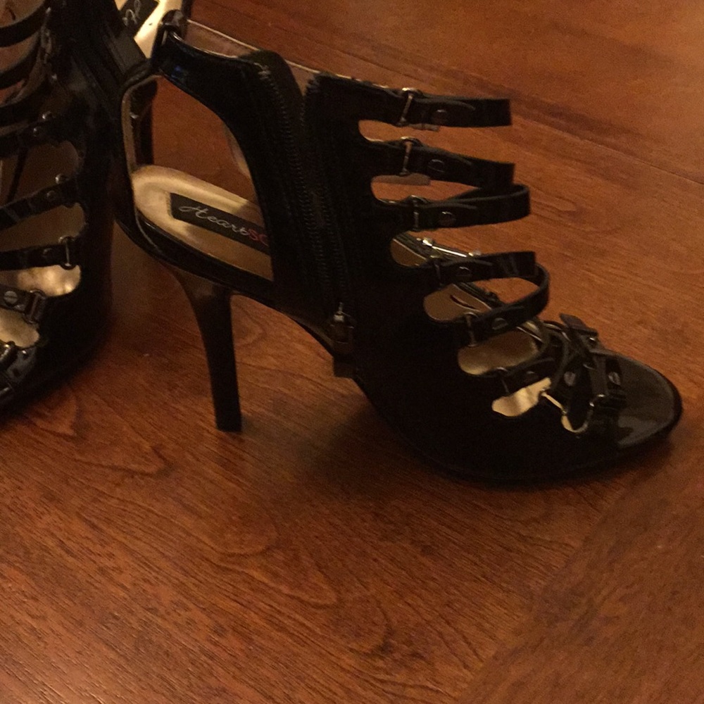 Shoes:size ten